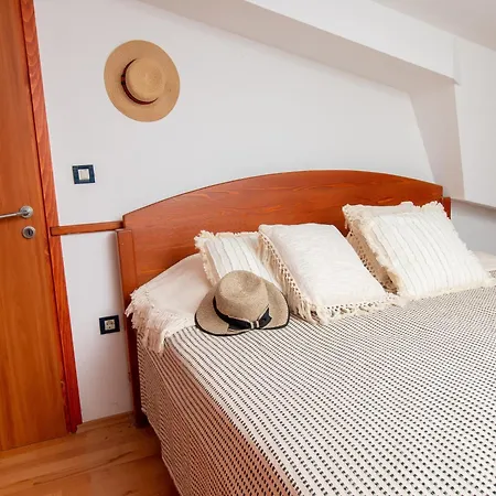 Stars And Olives Retreat Apartment