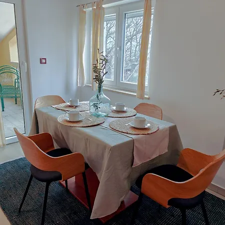 Stars And Olives Retreat Apartment *
