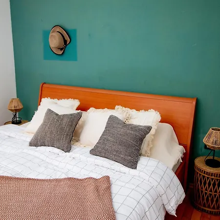 Stars And Olives Retreat Apartment Valtura