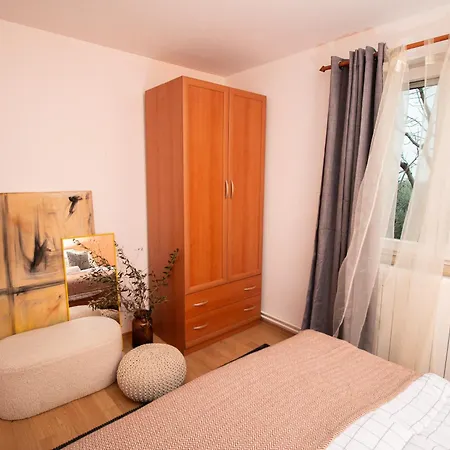 Stars And Olives Retreat Apartment Valtura