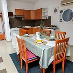 Stars And Olives Retreat Apartamento *
