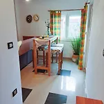 Apartamento Stars And Olives Retreat Valtura