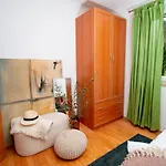 Stars And Olives Retreat Apartamento *